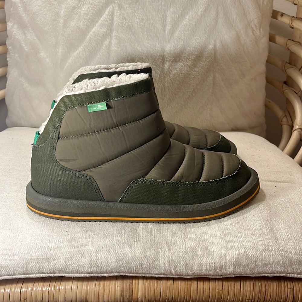 Sanuk ankle boots